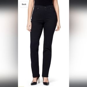 Gloria Vanderbilt Black Tapered Jean 4P Short